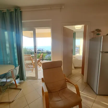 Ocean View Apartment *